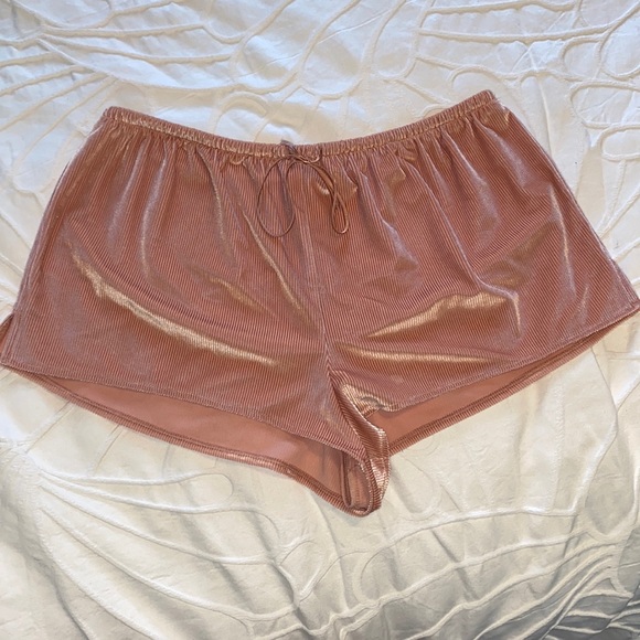 Victoria’s Secret Shorts - Picture 1 of 4